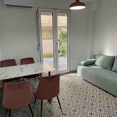 Family Apartment With Private Yard Next To Agios Dimitrios Church Tesalónica Exterior foto