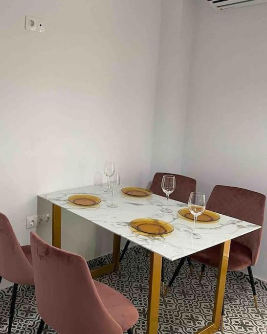Family Apartment With Private Yard Next To Agios Dimitrios Church Tesalónica Exterior foto